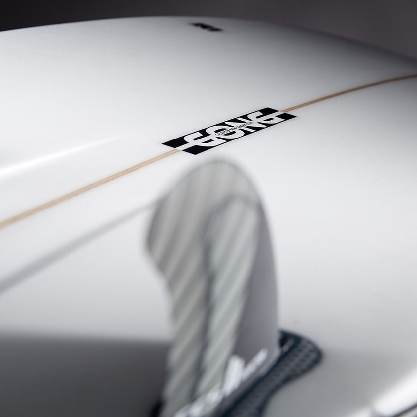 GEAR : Fatal surfboard !!!