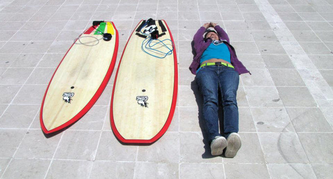 PHOTO : Anela and the GONG Surfboards !!!