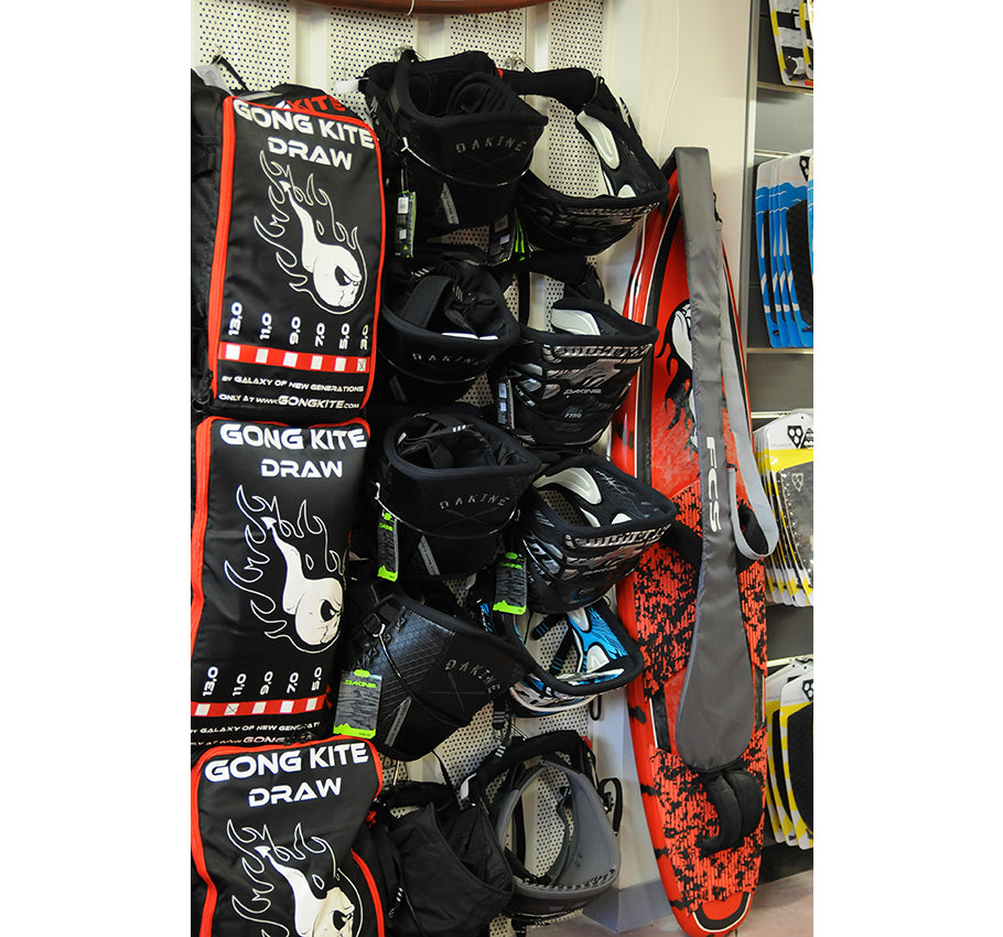 GEAR : great deals on Dakine harnesses !!!