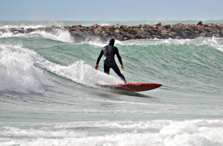 PHOTO : Carter in the swell !!!