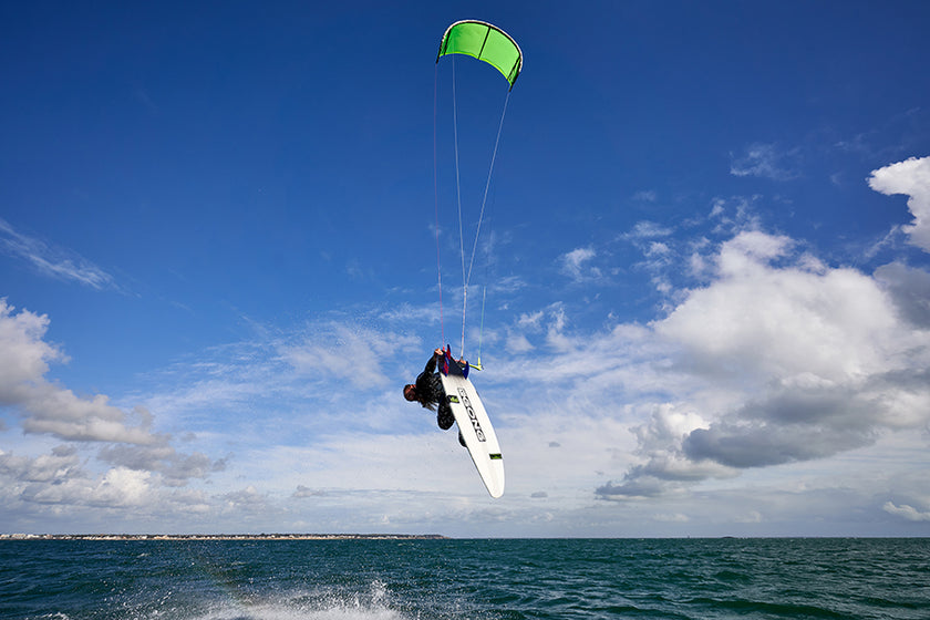 GEAR : focus on the new FSP kiteboard Fatal !!!