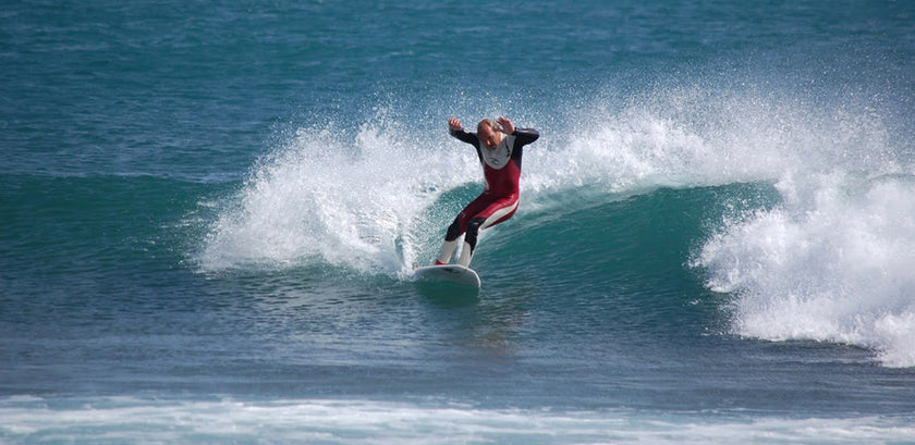 PHOTO : Mika en Catch surfboard !!!