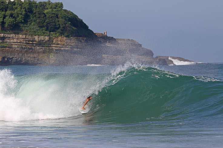 PHOTO : hidden surfer !!!