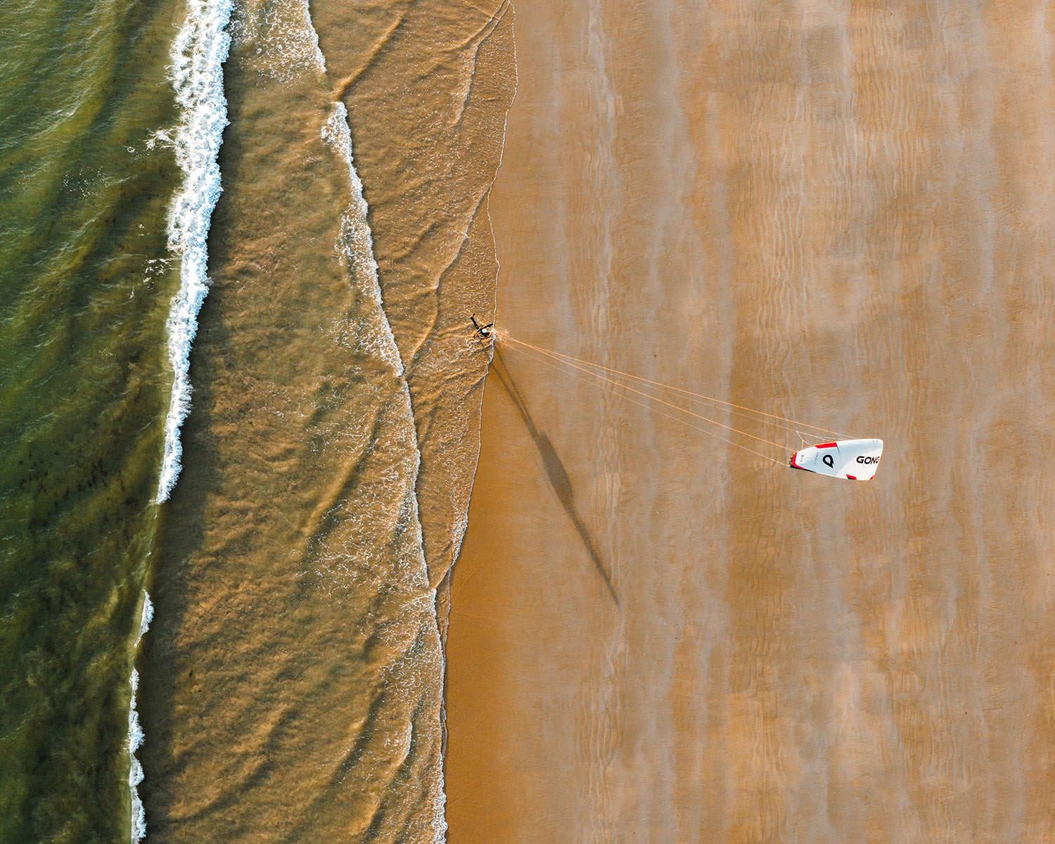 GONG | Kite Strutless Aramid Team Series