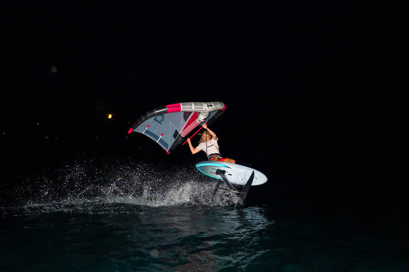 SESSION : MOONLIGHT SESSION EN WING FOIL