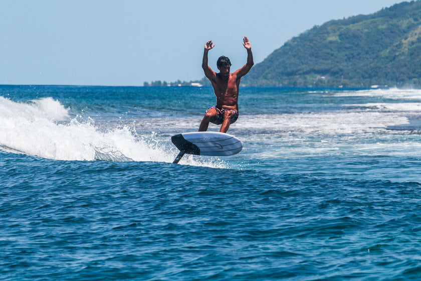 SESSION: SURFING AND FLYING COME TOGETHER WITH THE LANCE EPS!