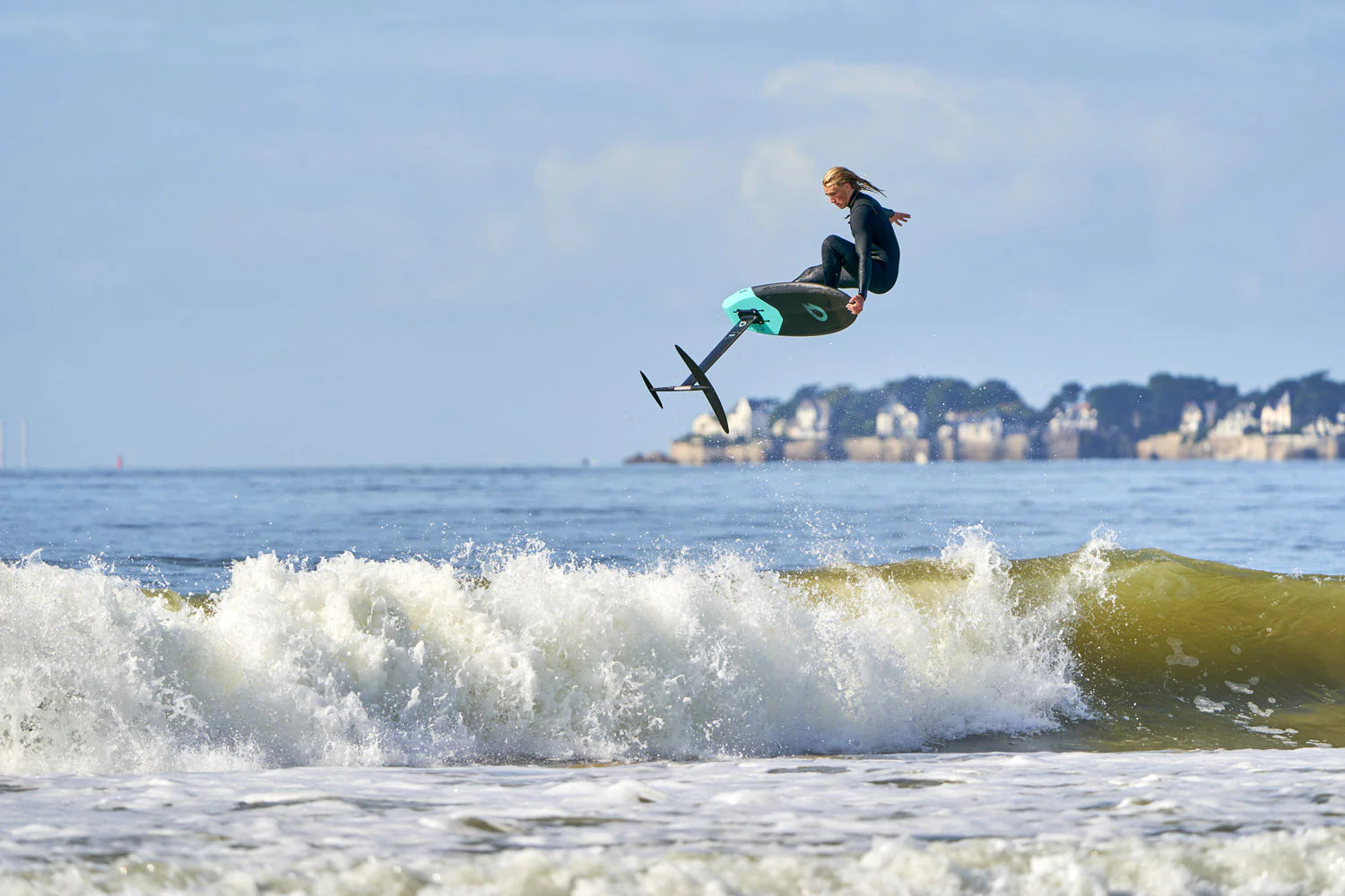 GEAR: WHAT SIZE DIFFERENCE SHOULD THERE BE BETWEEN FRONT WINGS IN A SURF FOIL QUIVER?