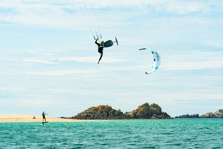 SESSION: KITE FOIL SUMMER SESH!