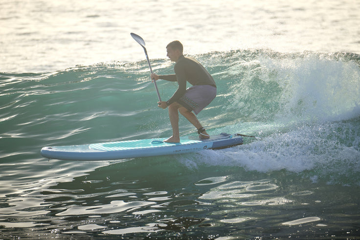 SESSION: EASY SURFING WITH THE I-SUP HYBRID!
