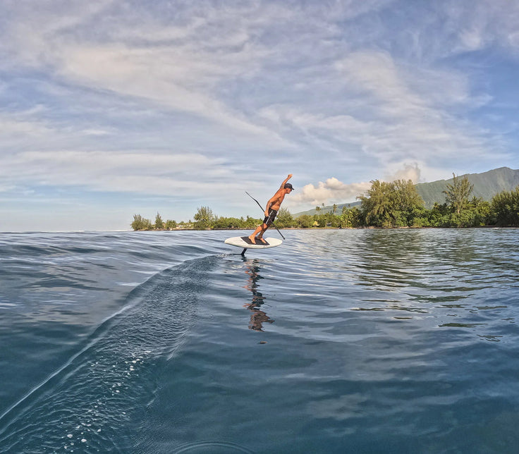 DON’T MISS OUT: FREE BOARD BAG WITH THE PURCHASE OF AN INTRUDER!