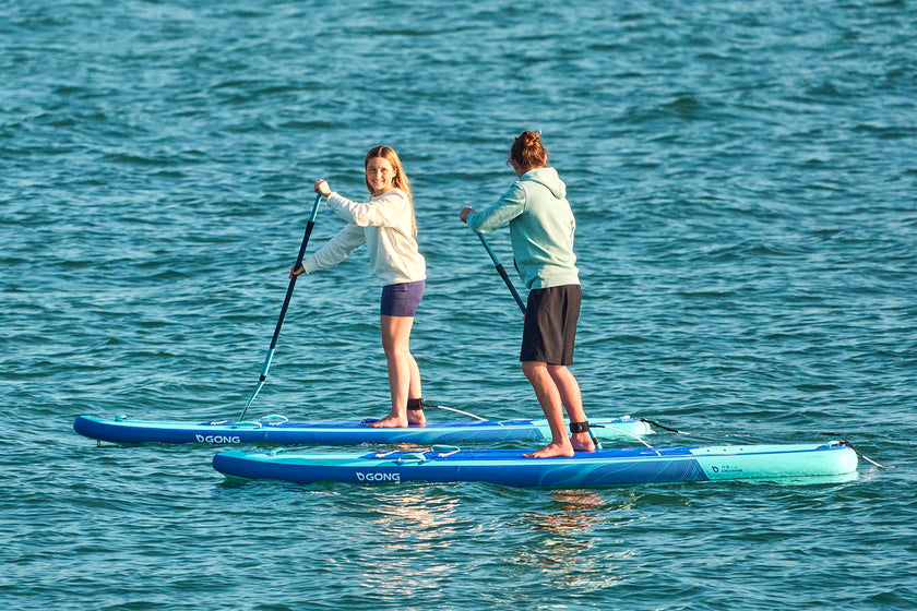 SESSION: AS SIMPLE AS A RELAXING CRUISE ON STAND-UP PADDLEBOARDS!