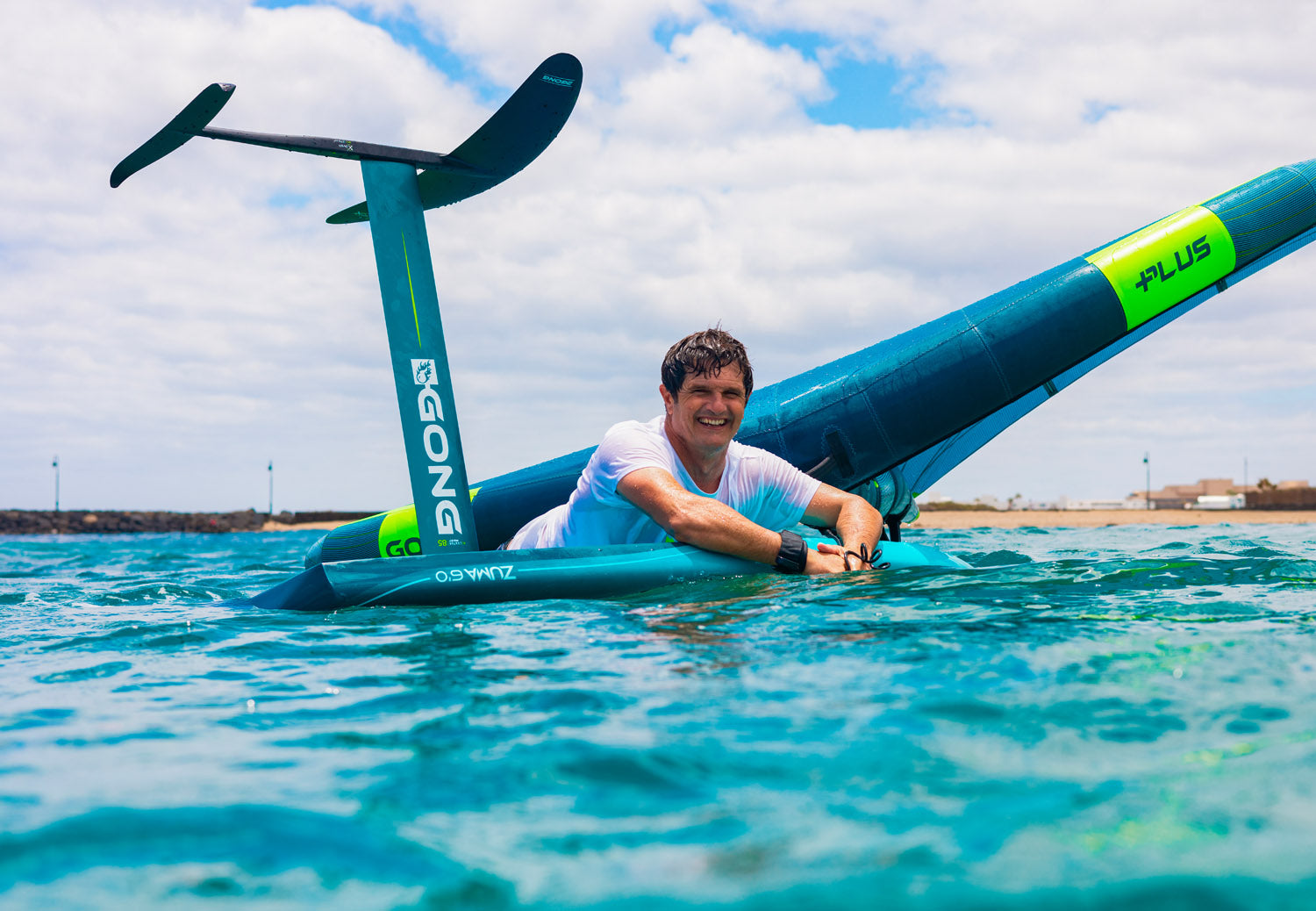 GREAT DEAL: ACCESS THE SENSATIONS OF WING FOILING WITH THE ZUMA