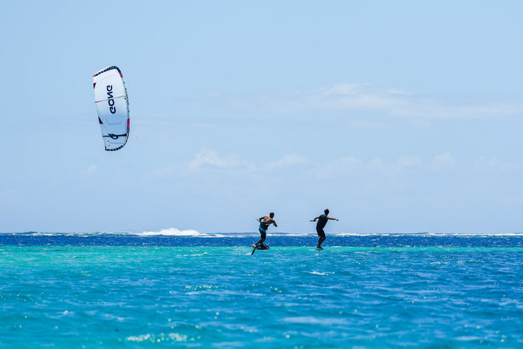 Naviguer avec un kite pour deux