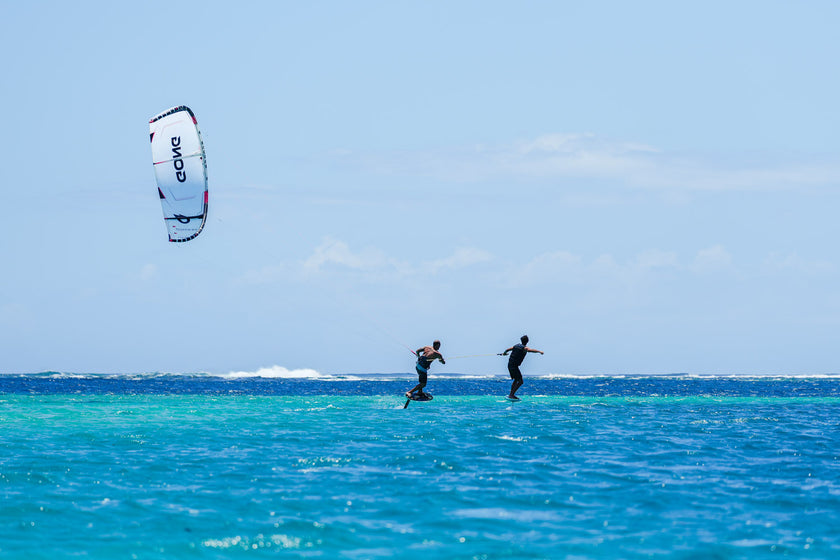 Naviguer avec un kite pour deux