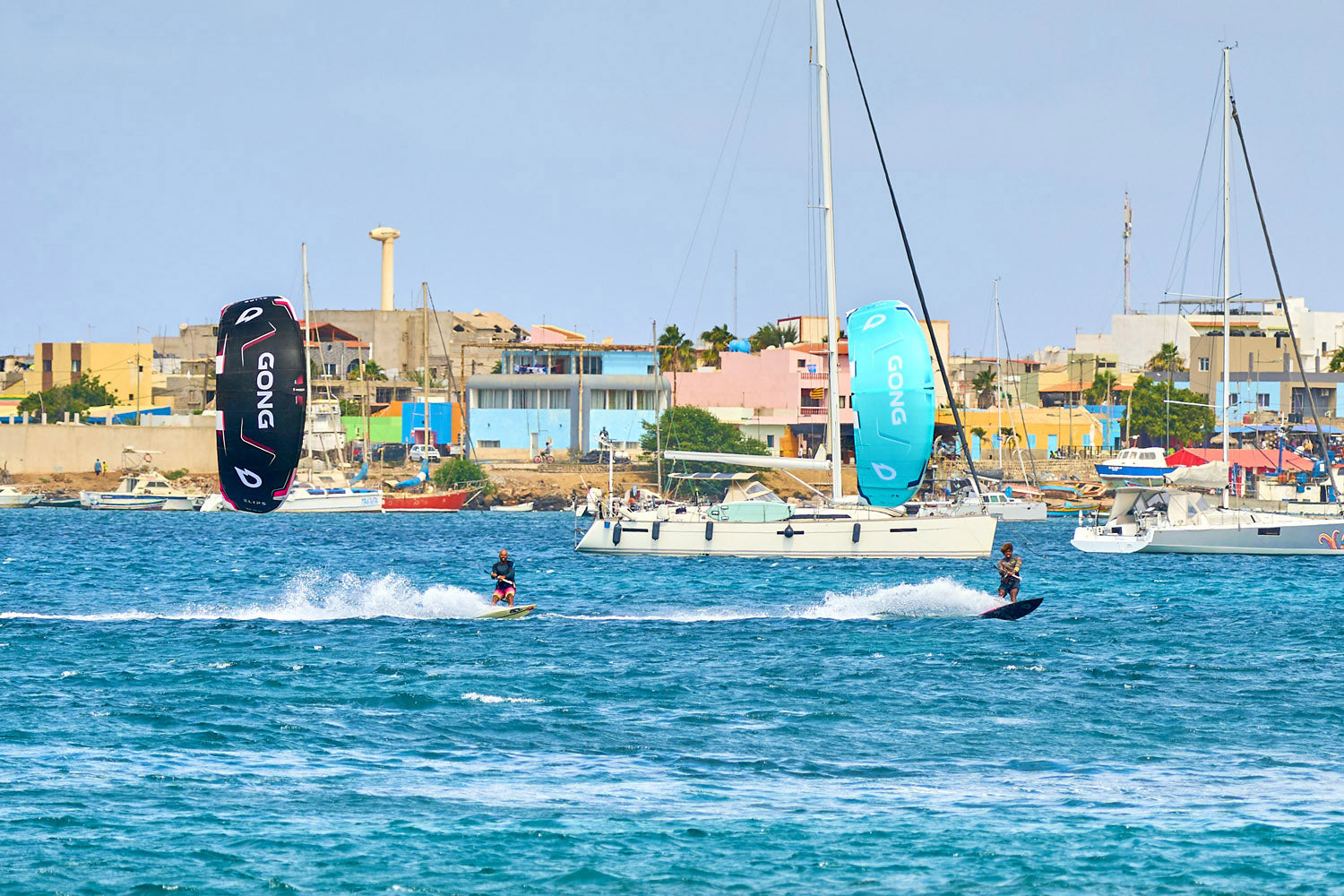 GEAR : CHOISIR UN KITE EN DACRON OU UPE ARAMID ?