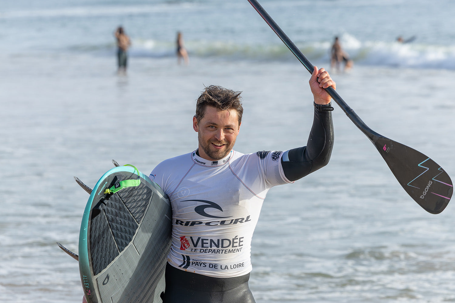 TEAM NEWS : DEUX VICTOIRES CONSÉCUTIVES EN SUP SURF !
