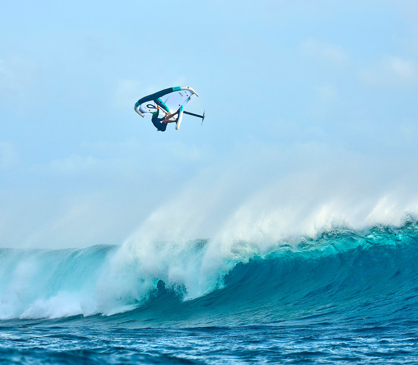 GONG | Wing foil Board Inflatable HIPE Pro