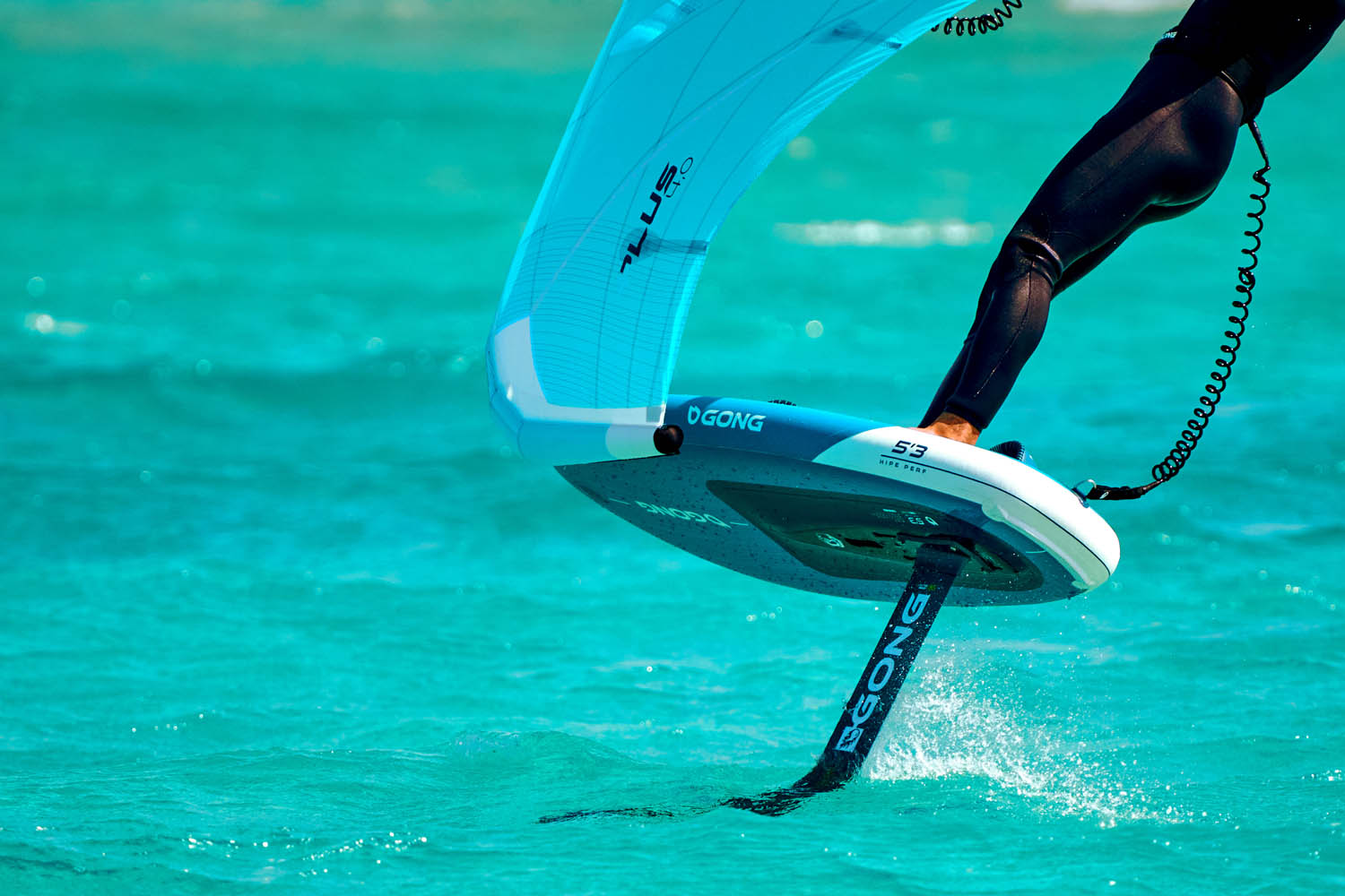 GONG | Wing foil Board Inflatable HIPE Perf 5'10 G2