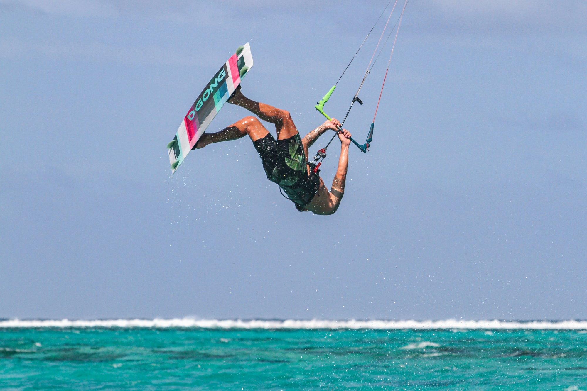 GREAT DEAL: THE KITE PACK FOR FREESTYLE ACTION!