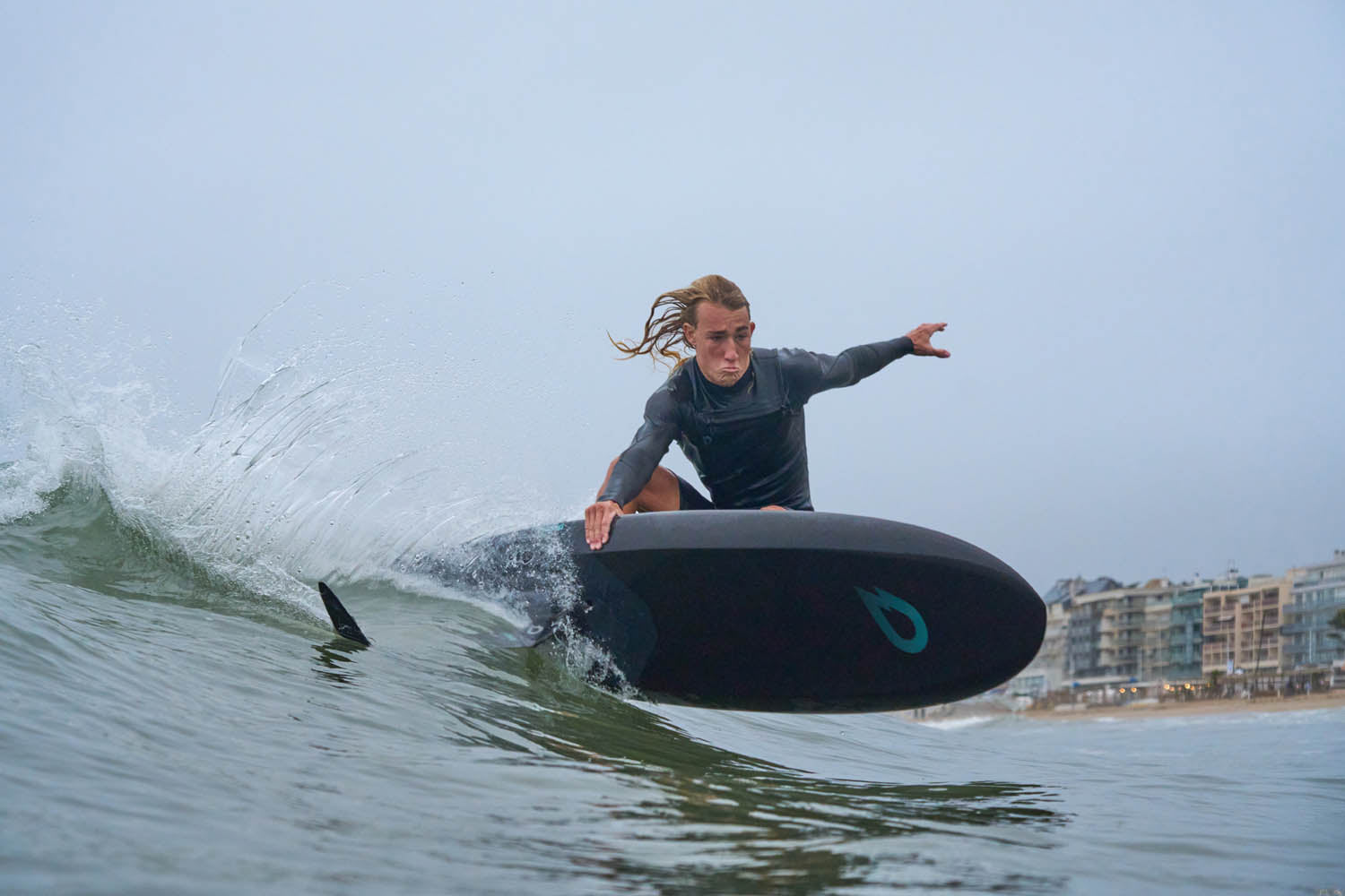 SESSION : SURF FOIL EN MID-LENGTH AVEC LA NOTW !