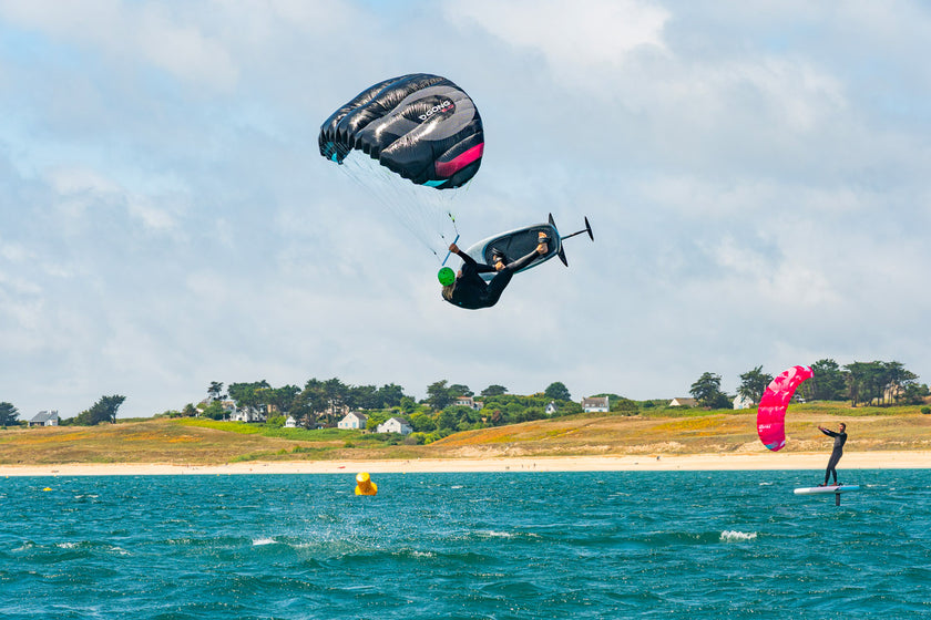 GEAR : LOWKITE V1 ET V2 : QUELLES DIFFÉRENCES EN NAVIGATION ?