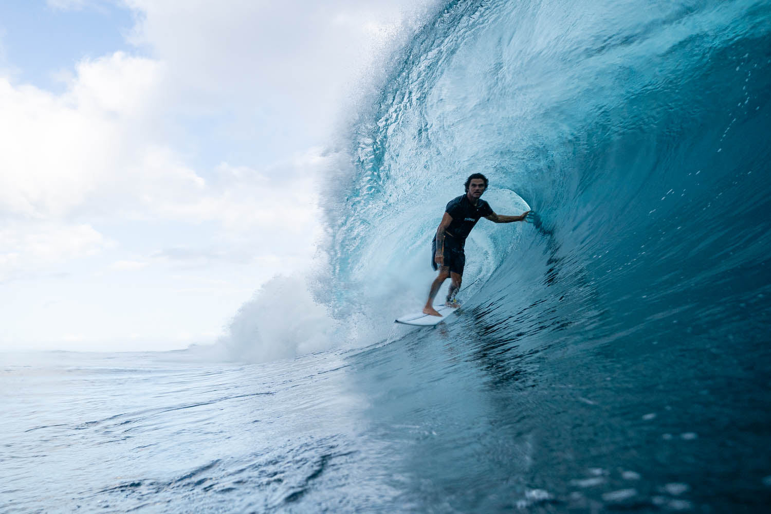 SESSION: A SURFER IN OLYMPIC FORM!
