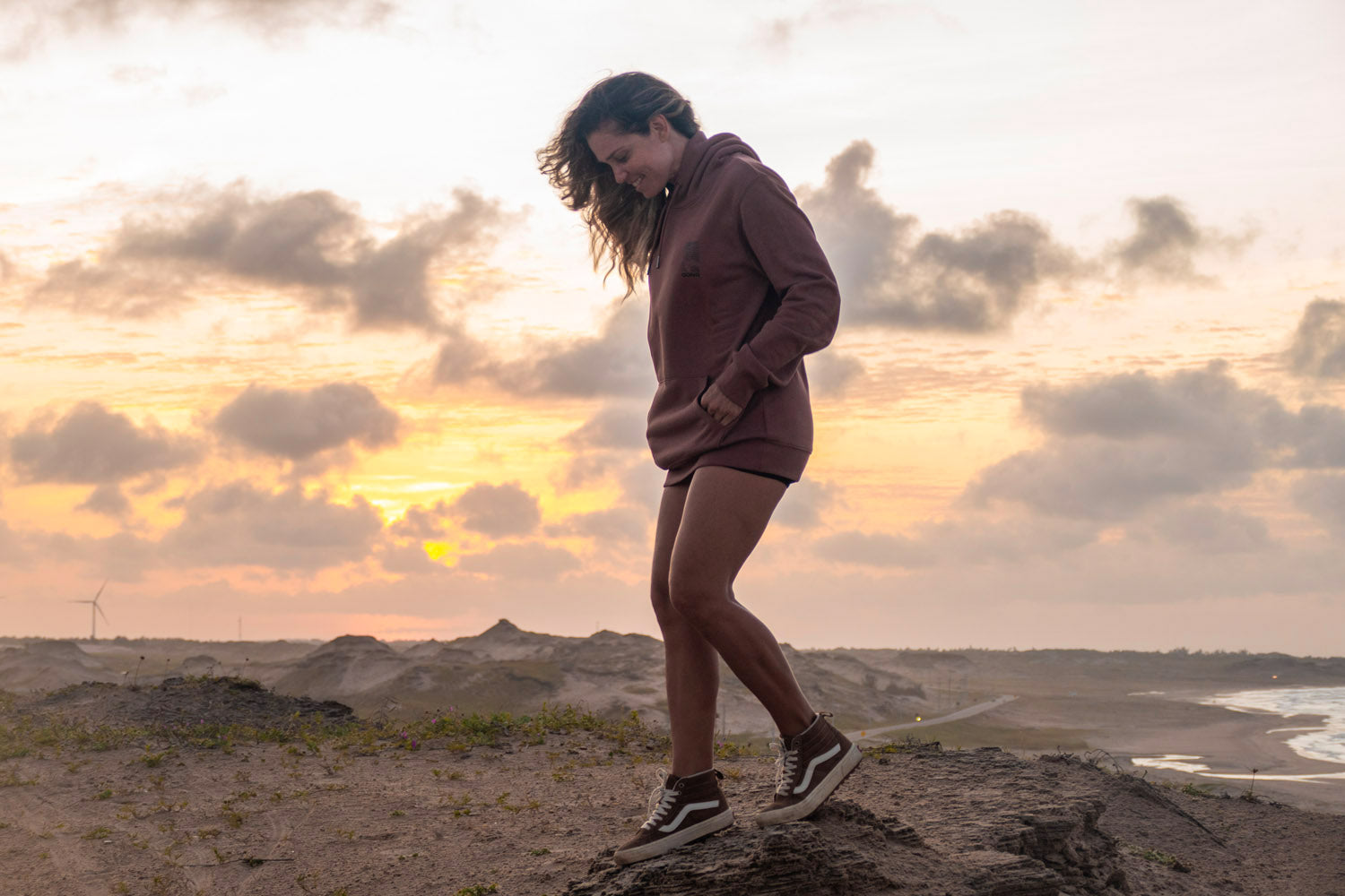 GONG | Unisex Graphic Swell Hoodie in Organic Cotton.