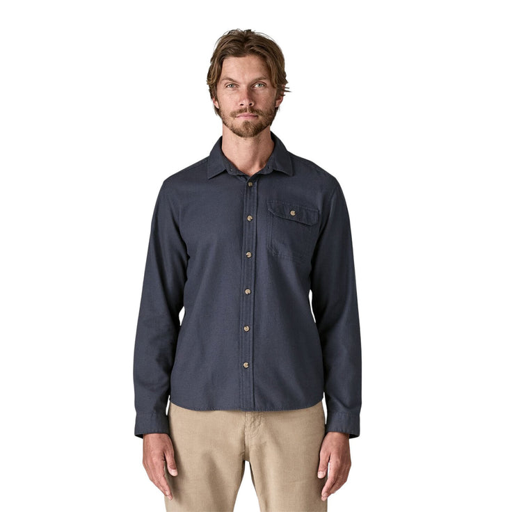 Patagonia | Men's Long-Sleeved Lightweight Fjord Flannel Shirt