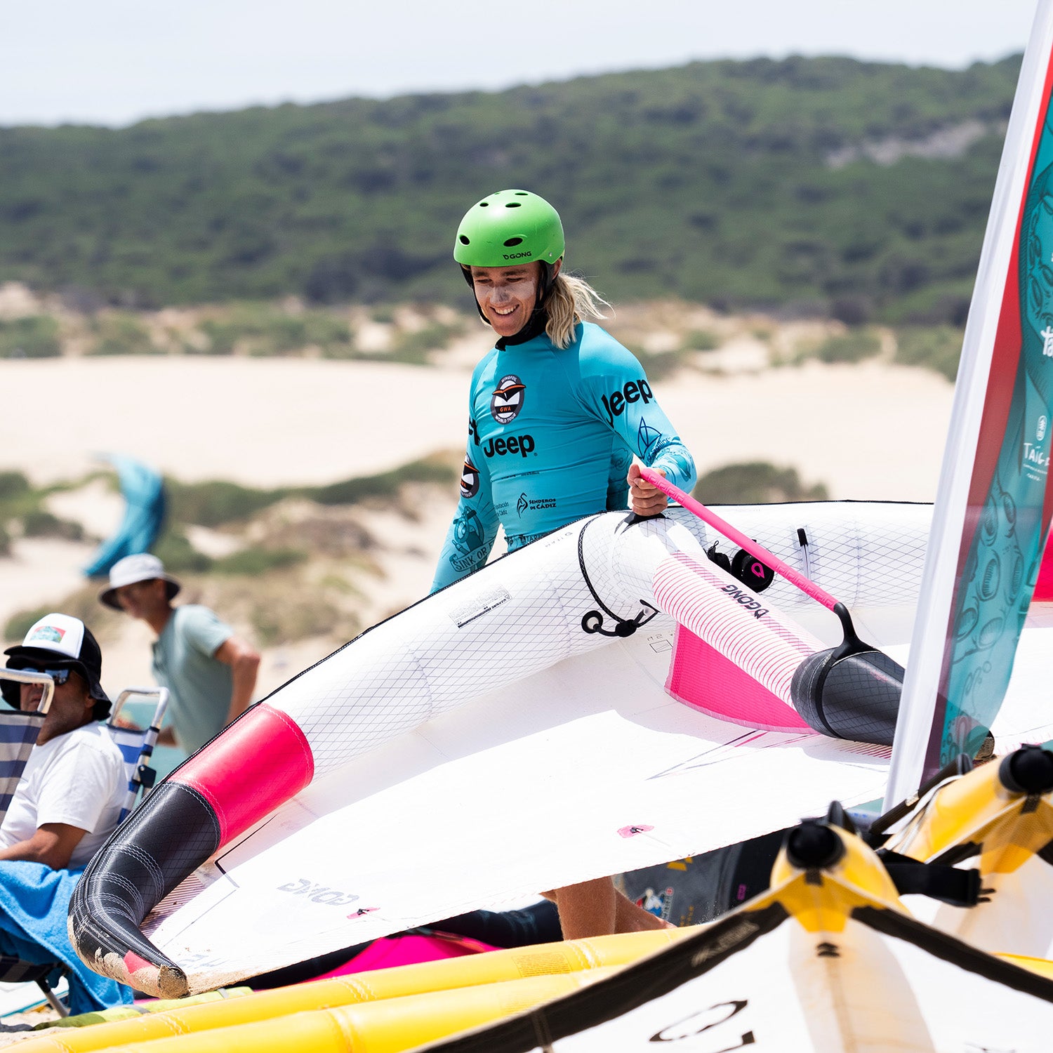 TEAM NEWS: WARM-UP ROUNDS IN TARIFA!