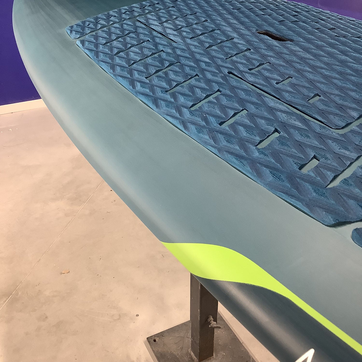 GONG SUP MOB FSP PRO 8'3 RAD SECOND HAND 10420