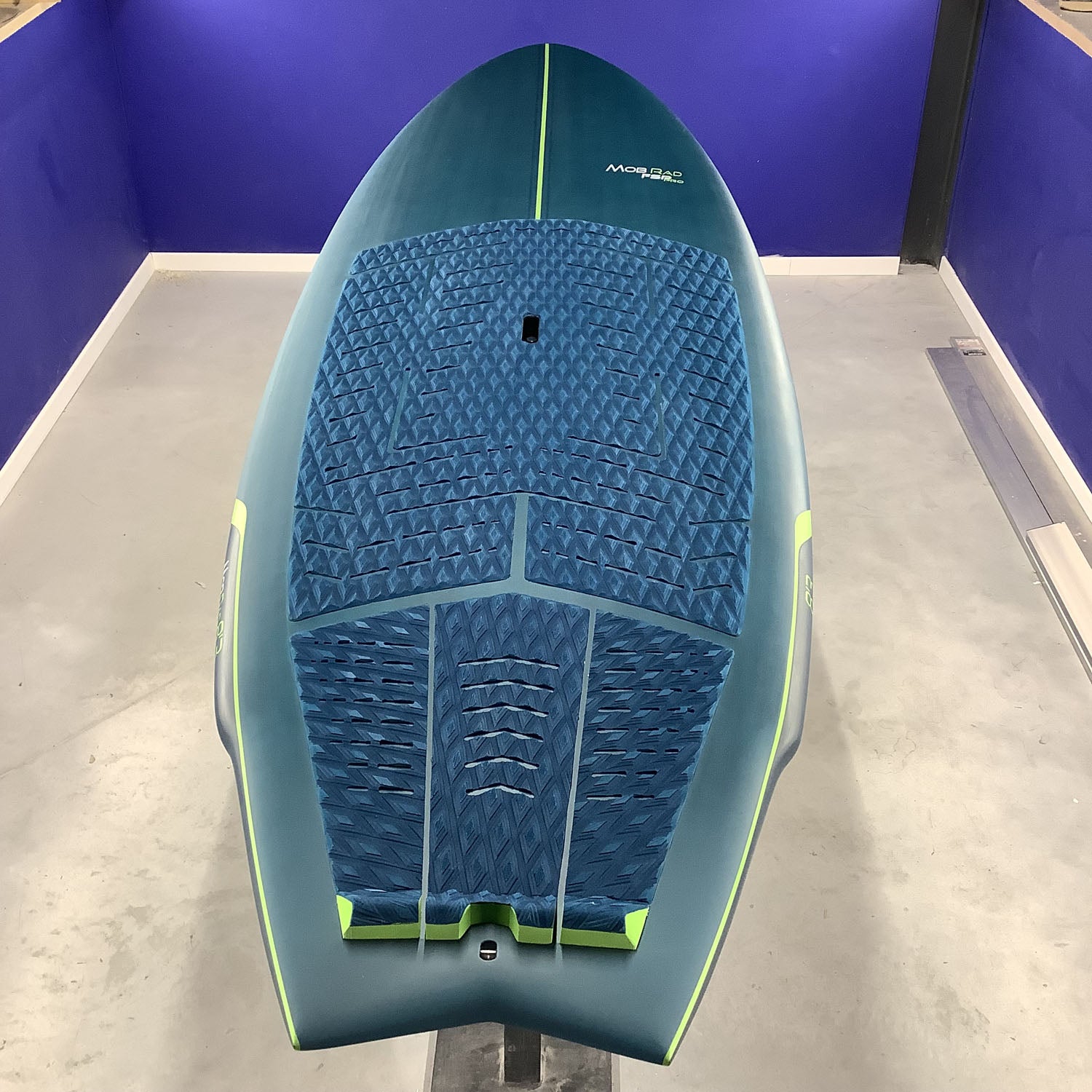 GONG SUP MOB FSP PRO 8'3 RAD SECOND HAND 10420