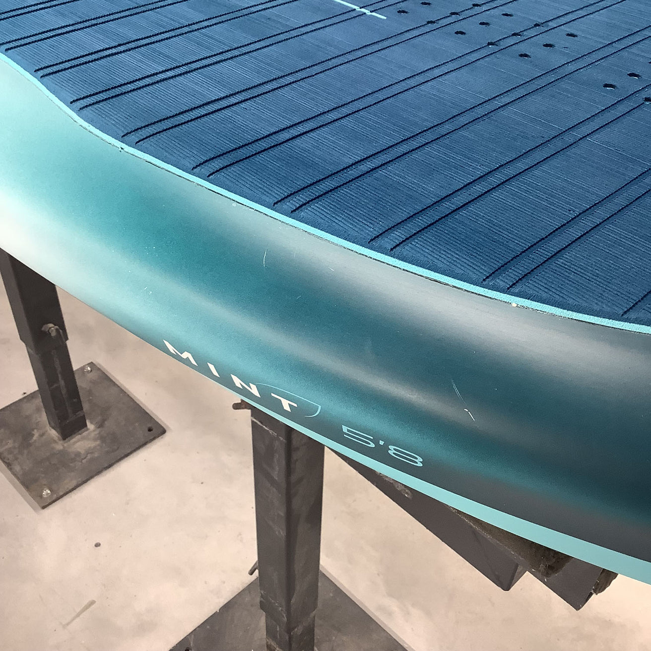 Wing Board Mint 5'8 FSP 2X Occasion 11397