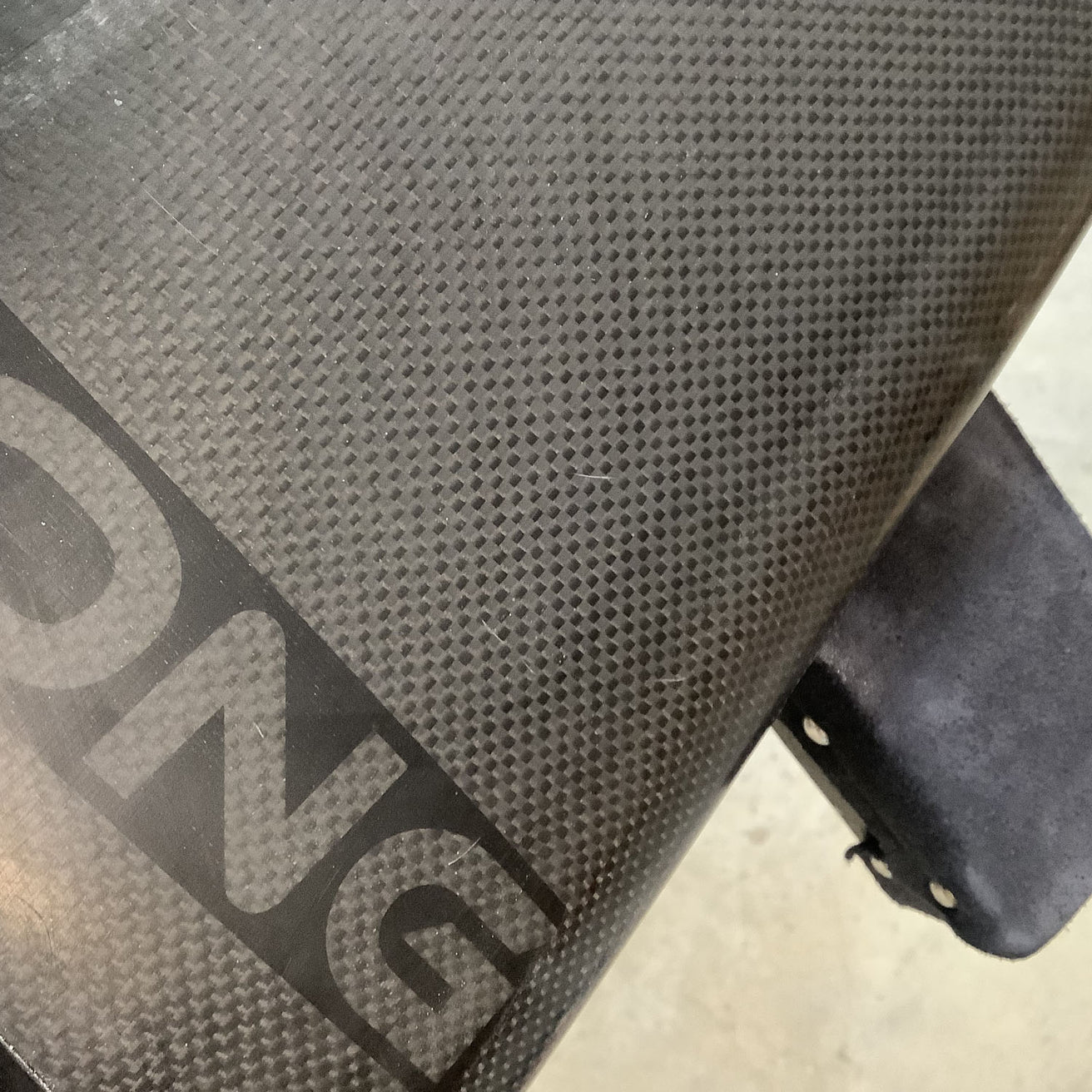 Factory Surf Atomic Full Carbon 5'10 Occasion 13086