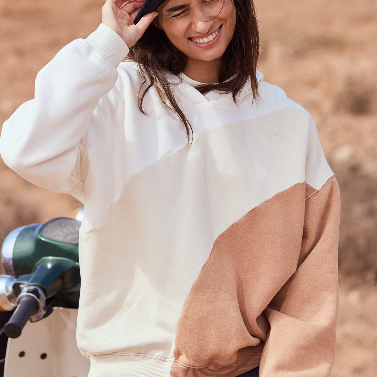Roxy | Waving Heart Hoodie
