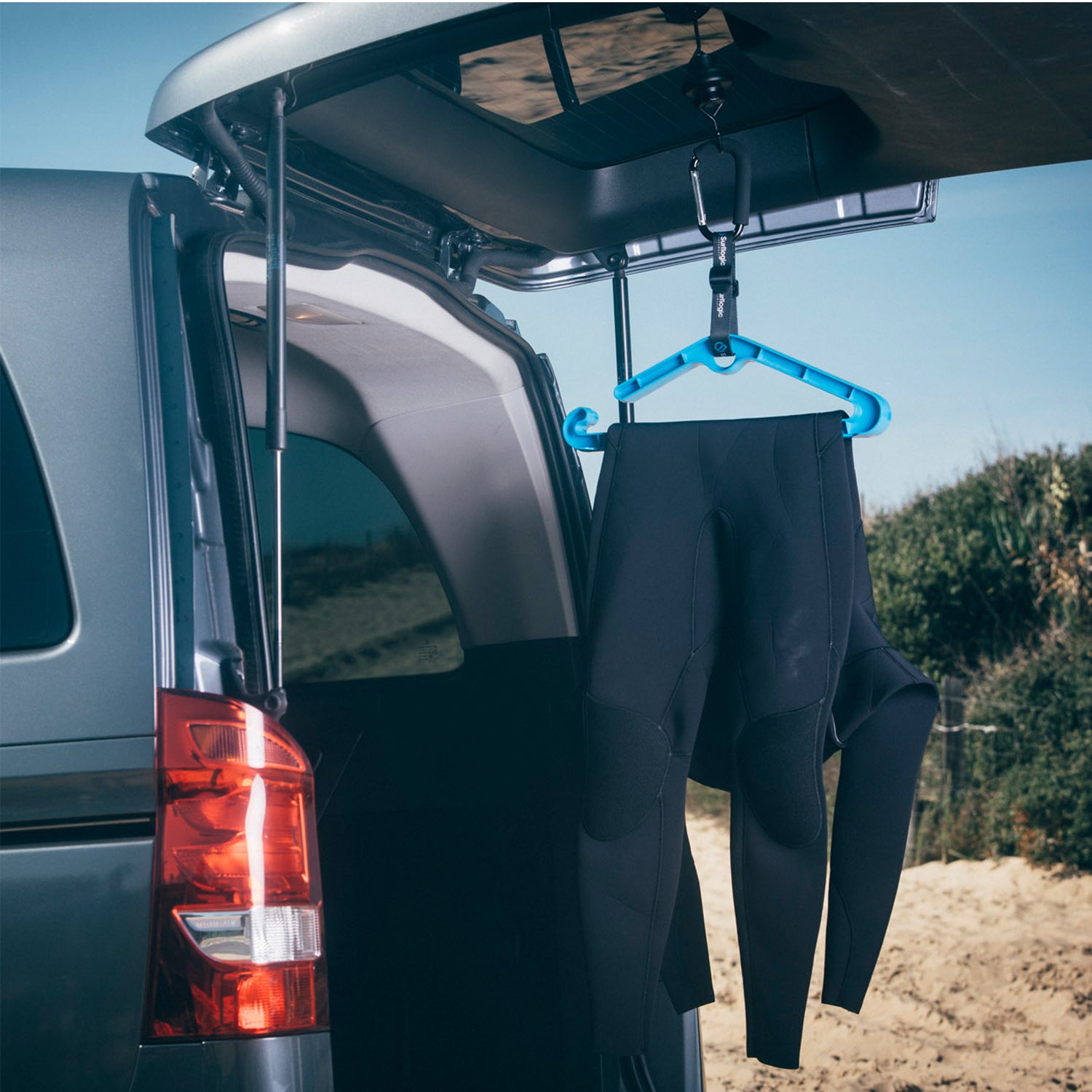 Surflogic | Magnetic wetsuit hook
