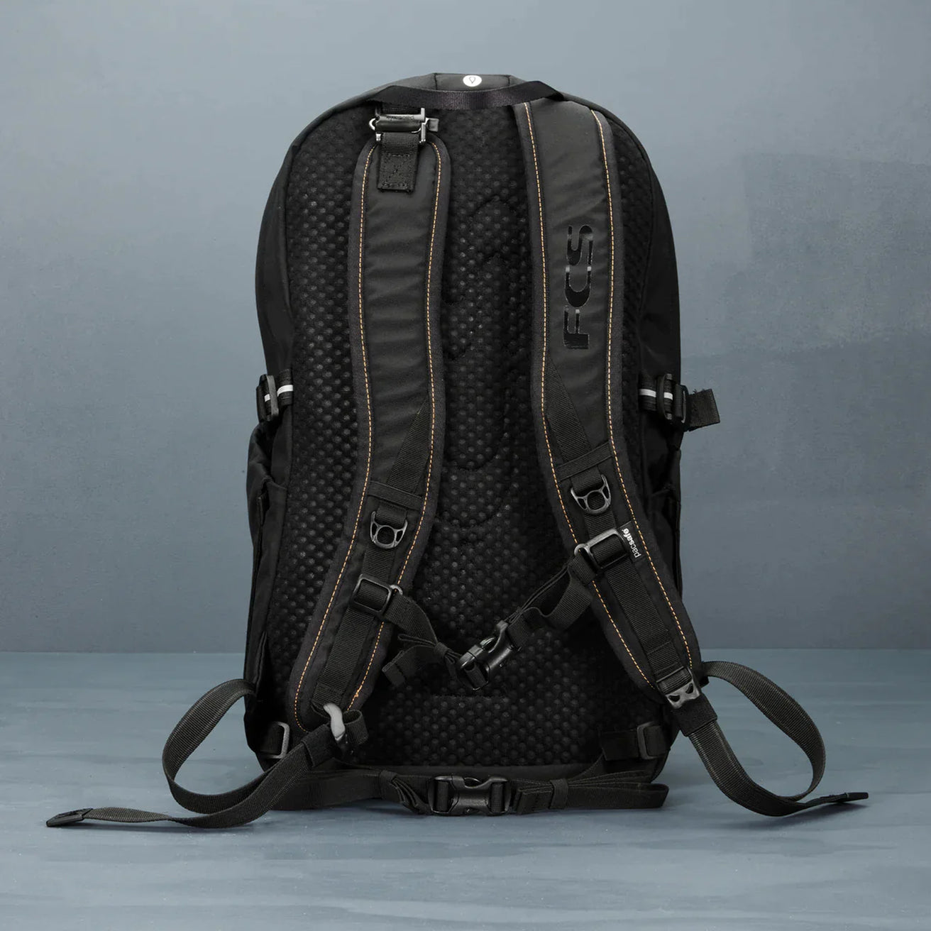 FCS | X Pacsafe Roam Day Pack 25L