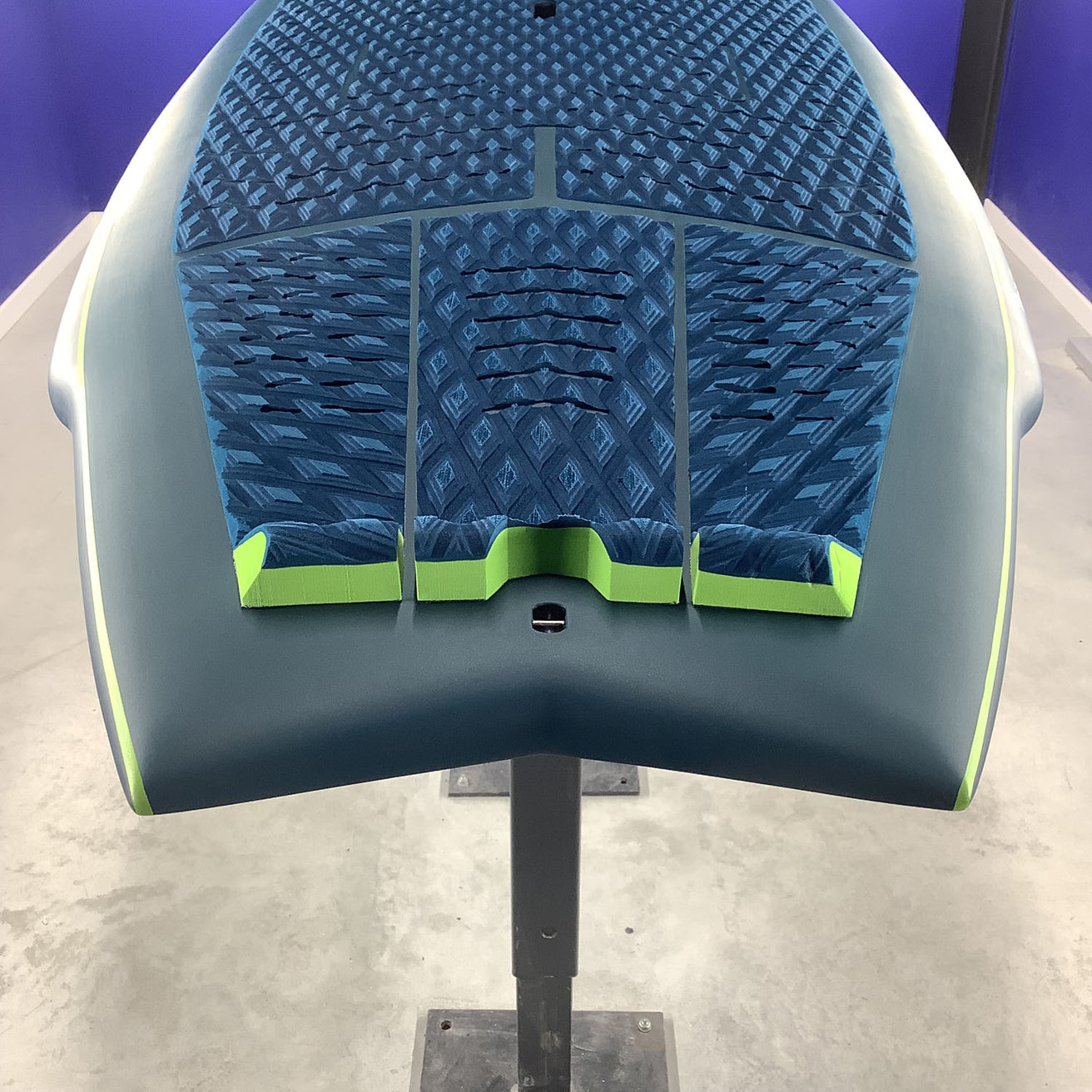 GONG | SUP Mob FSP Pro 8'3 Rad Refurbished 7243