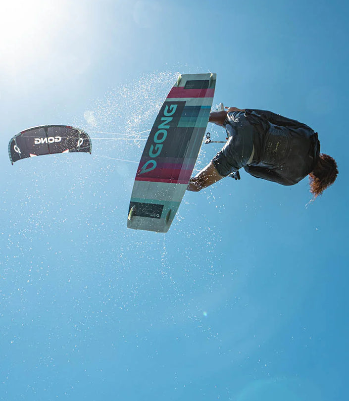 Choosing a Dacron or UPE Aramid kite