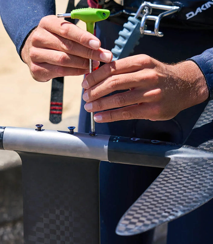 What screw do I need for my foil?